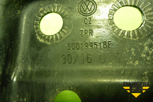 Кронштейн подрамника правый (5Q0199518E) для Skoda Octavia (A7) с 2013г (Октавия)