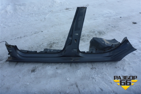 Порог со стойкой левый (лифтбек) для Skoda Octavia (A7) с 2013г (Октавия)