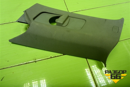 Обшивка стойки задняя верхняя правая (передняя часть) (7L6867242) для Volkswagen Touareg c 2002-2010г (Туарег)