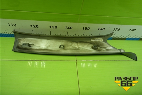 Обшивка стойки лобового стекла левая (7L686723AJ) для Volkswagen Touareg c 2002-2010г (Туарег)