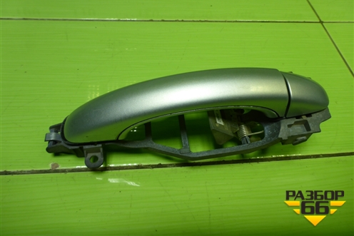 Ручка наружная двери передней правой (7L0837886C) для Volkswagen Touareg c 2002-2010г (Туарег)