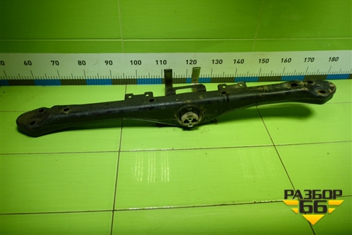 Балка крепления раздатки (7L0399227) для Volkswagen Touareg c 2002-2010г (Туарег)
