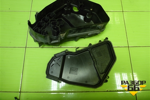 Корпус блока предохранителей (7L0937576B) для Volkswagen Touareg c 2002-2010г (Туарег)