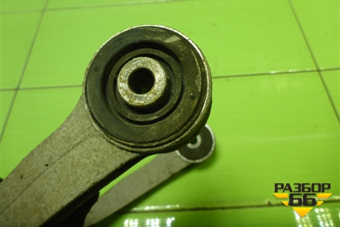 Рычаг передний левый верхний для Volkswagen Touareg c 2002-2010г (Туарег)