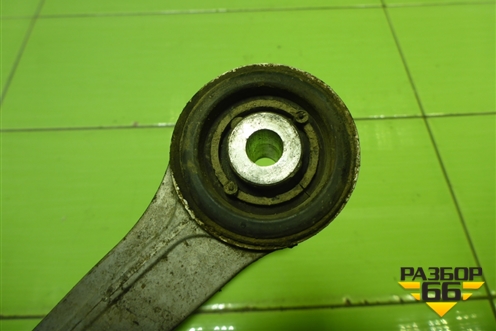 Рычаг передний правый верхний (7L0407047B) для Volkswagen Touareg c 2002-2010г (Туарег)