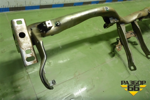 Усилитель торпедо для Volkswagen Touareg c 2002-2010г (Туарег)