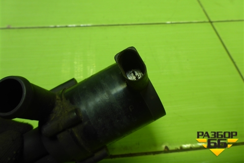 Насос электрический помпа (7L0965561) для Volkswagen Touareg c 2002-2010г (Туарег)