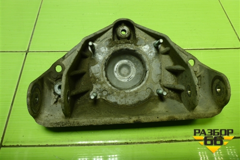 Кронштейн амортизатора переднего для Volkswagen Touareg c 2002-2010г (Туарег)