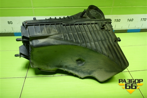Корпус воздушного фильтра (7L6129607AD) для Volkswagen Touareg c 2002-2010г (Туарег)