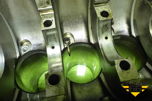 Блок двигателя (2.5л BAC) для Volkswagen Touareg c 2002-2010г (Туарег)