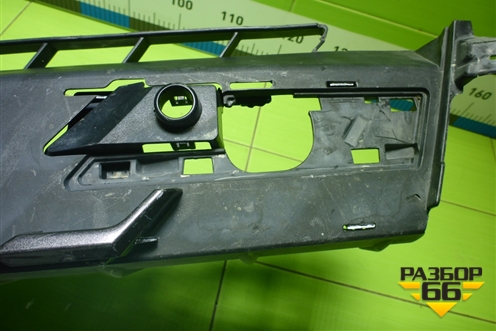 Кронштейн решетки радиатора (после 2019г) (5211248030) для Lexus RX 350 c 2015г (РХ)