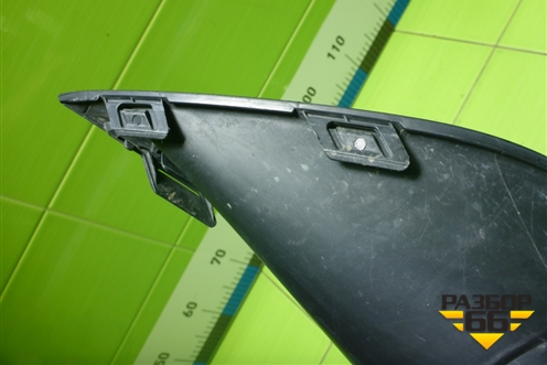 Накладка ПТФ левая (после 2015г) (6400G481) для Mitsubishi Outlander с 2012-2024г (Аутлендер)