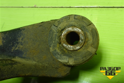 Рычаг задний нижний правый для Volkswagen Touareg c 2002-2010г (Туарег)