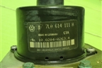 Блок ABS (7L0614111H) для Volkswagen Touareg c 2002-2010г (Туарег)
