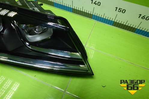 Фара правая (после 2015г ксенон без блока и лампы AFS) (7P1941034A) для Volkswagen Touareg с 2010-2018г (Туарег)