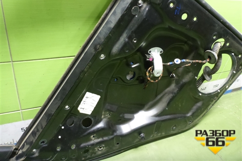 Стеклоподъёмник электрический задний левый (без моторчика) (7L0839353F) для Volkswagen Touareg c 2002-2010г (Туарег)