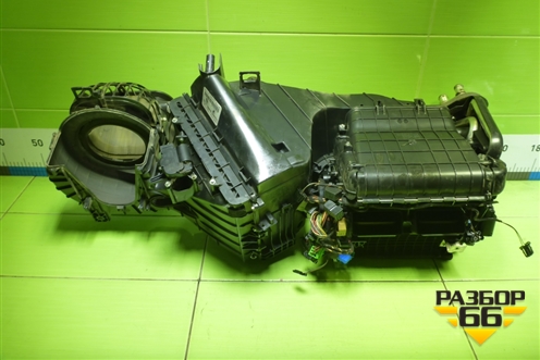 Корпус отопителя (7L0820005EA) для Volkswagen Touareg c 2002-2010г (Туарег)
