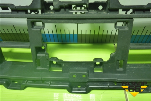 Решетка в передний бампер центральная (602003019AA) для Jaecoo J8 c 2024г (Джей8)