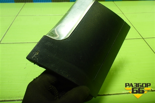 Накладка переднего крыла левого (7L6854959A) для Volkswagen Touareg c 2002-2010г (Туарег)