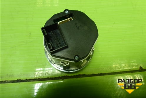 Переключатель блокировки дифференциала (7L6941435R) для Volkswagen Touareg c 2002-2010г (Туарег)