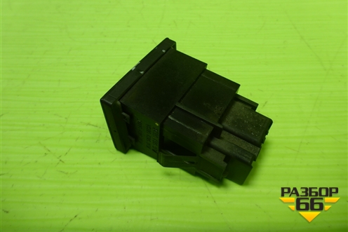 Кнопка обогрева сидений (7L6963569C) для Volkswagen Touareg c 2002-2010г (Туарег)