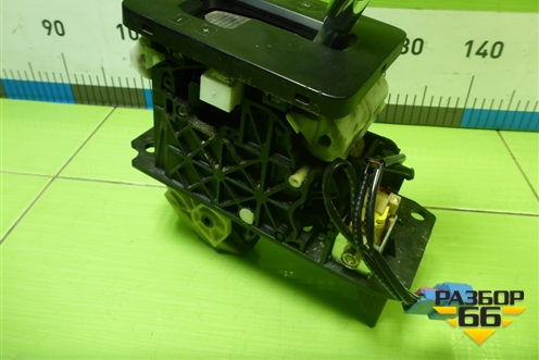 Кулиса КПП АКПП (7L6713203D) для Volkswagen Touareg c 2002-2010г (Туарег)