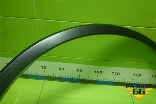 Накладка переднего крыла правого (4M0853718K) для Audi Q7 c 2015г (Ку 7)