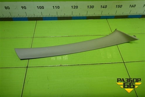Обшивка стойки лобового стекла правая (8200732333) для Nissan Terrano с 2014г (Терано)