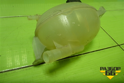 Бачок расширительный (217100680R) для Nissan Terrano с 2014г (Терано)