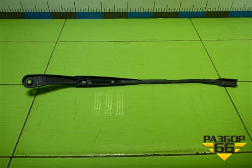 Поводок стеклоочистителя правый (288867196R) для Nissan Terrano с 2014г (Терано)