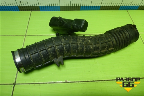 Патрубок воздушного фильтра (165780388R) для Nissan Terrano с 2014г (Терано)