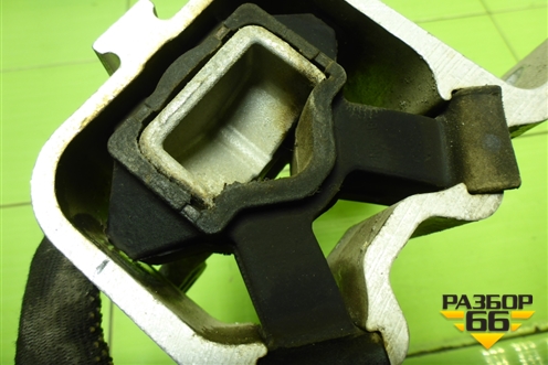 Опора двигателя правая для Nissan Terrano с 2014г (Терано)