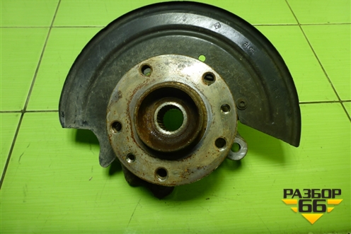 Кулак поворотный передний правый (400142674R) для Nissan Terrano с 2014г (Терано)