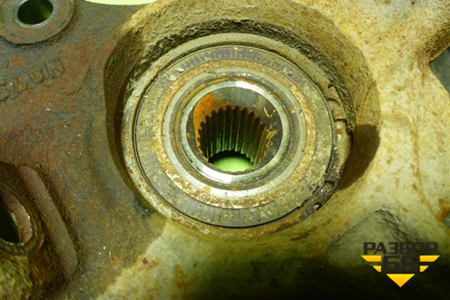 Кулак поворотный передний правый (400142674R) для Nissan Terrano с 2014г (Терано)