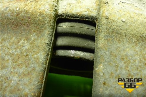 Суппорт передний правый для Nissan Terrano с 2014г (Терано)