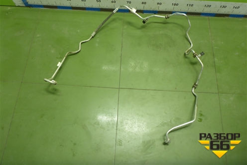 Трубка кондиционера (924409118R) для Nissan Terrano с 2014г (Терано)