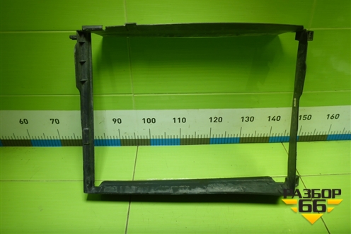 Дефлектор радиатора (215597164R) для Nissan Terrano с 2014г (Терано)