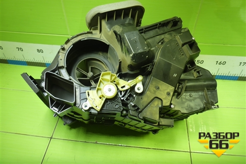 Корпус отопителя (272702332R) для Nissan Terrano с 2014г (Терано)