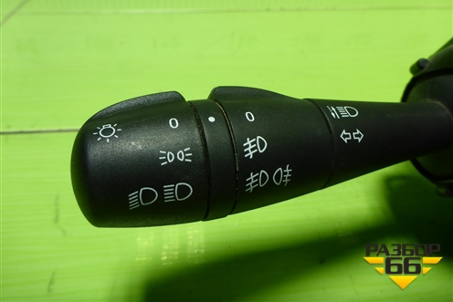 Переключатель поворотов для Nissan Terrano с 2014г (Терано)