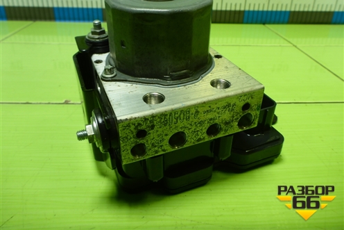 Блок ABS (476606974R) для Nissan Terrano с 2014г (Терано)