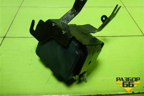 Блок ABS (476606974R) для Nissan Terrano с 2014г (Терано)