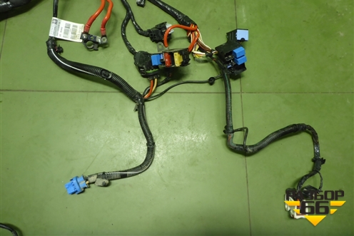 Проводка подкапотная (1.6л H4MD438) (240110430R) для Nissan Terrano с 2014г (Терано)