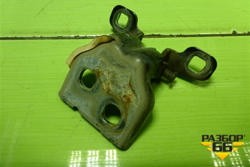 Петля двери передней правой верхняя для Nissan Terrano с 2014г (Терано)