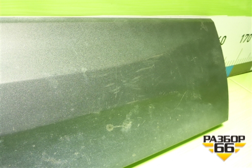 Накладка двери передней правой (57A854940) для Skoda Karoq с 2017г (Карок)