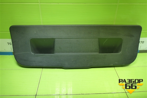 Обшивка крышки багажника (6RU867605) для Volkswagen Polo (седан) с 2010г (Поло)