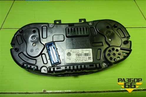 Щиток приборов МКПП (6RU920861) для Volkswagen Polo (седан) с 2010г (Поло)