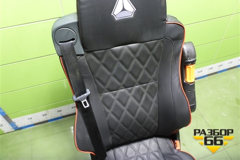 Сиденье правое для Sitrak C7H (С7Н)