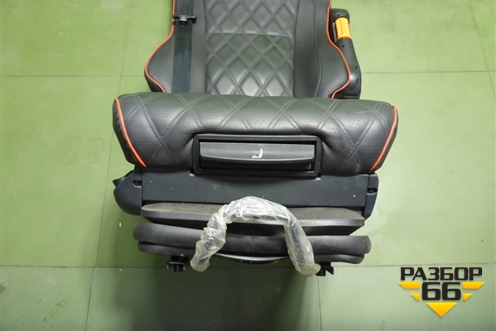 Сиденье правое для Sitrak C7H (С7Н)