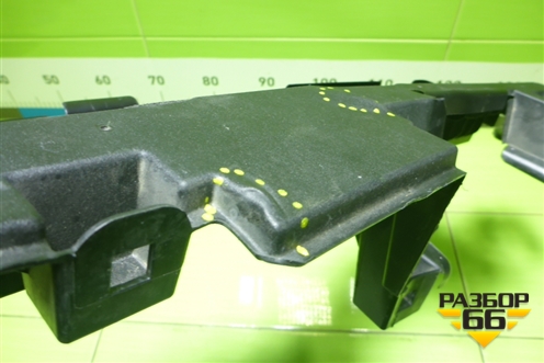 Дефлектор радиатора правый (1659325220) для Lexus RX 350 с 2022г (РХ)