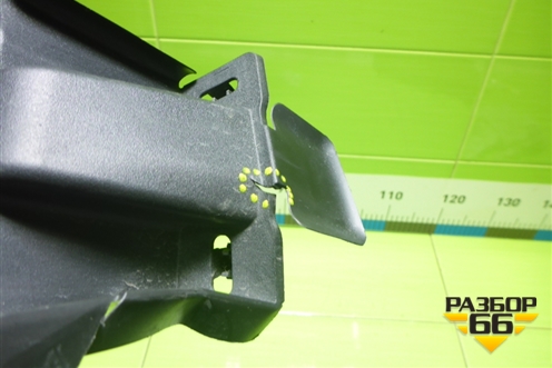 Дефлектор радиатора правый (1669125140) для Lexus RX 350 с 2022г (РХ)